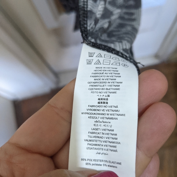 Michael Kors Plus Size Leopard Button Down Dress - Picture 10 of 10